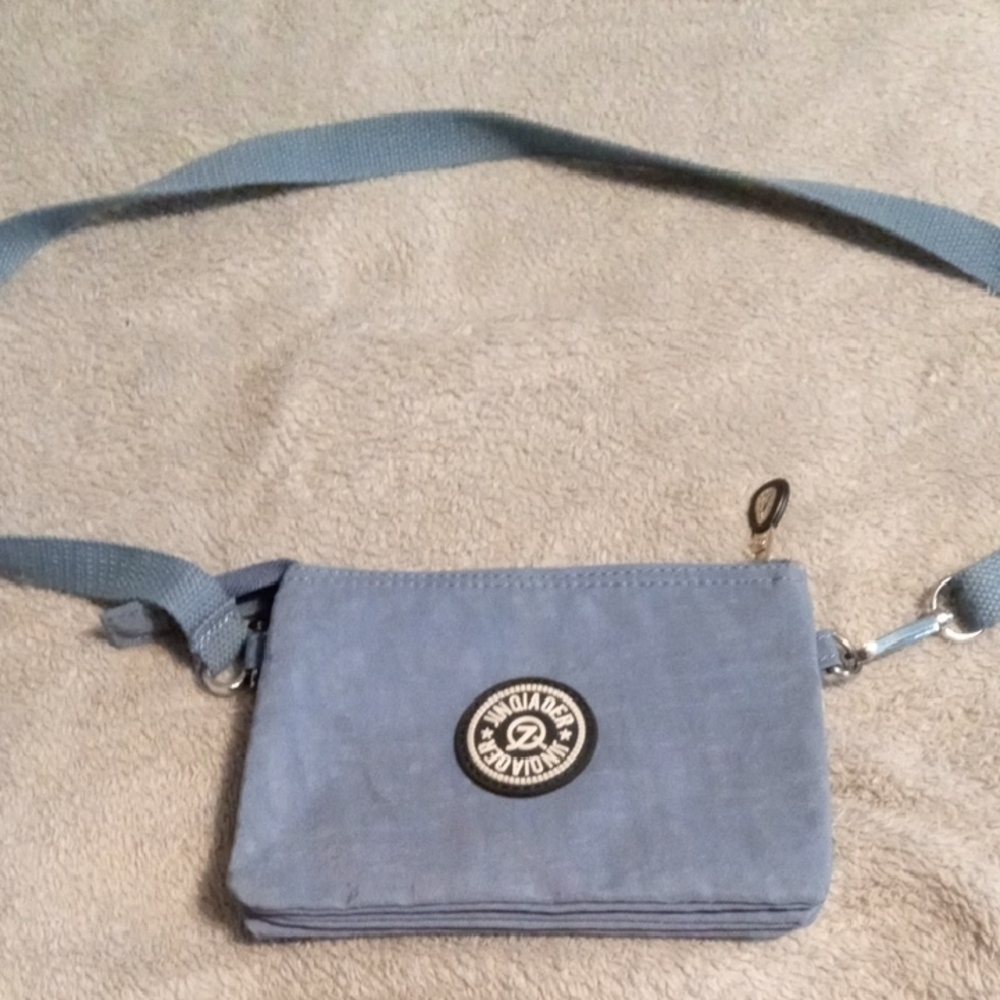 Elegant Blue Crossbody Bag